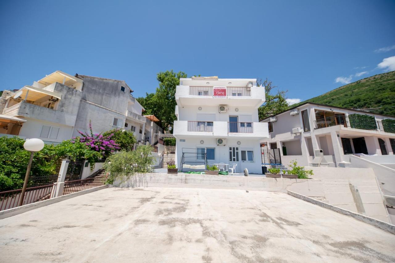 Apartments Vjera Petrovac na moru Exterior foto