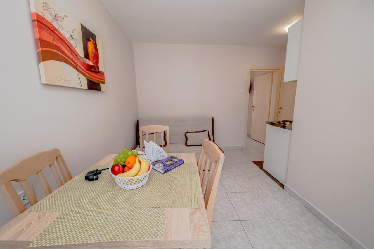 Apartments Vjera Petrovac na moru Exterior foto