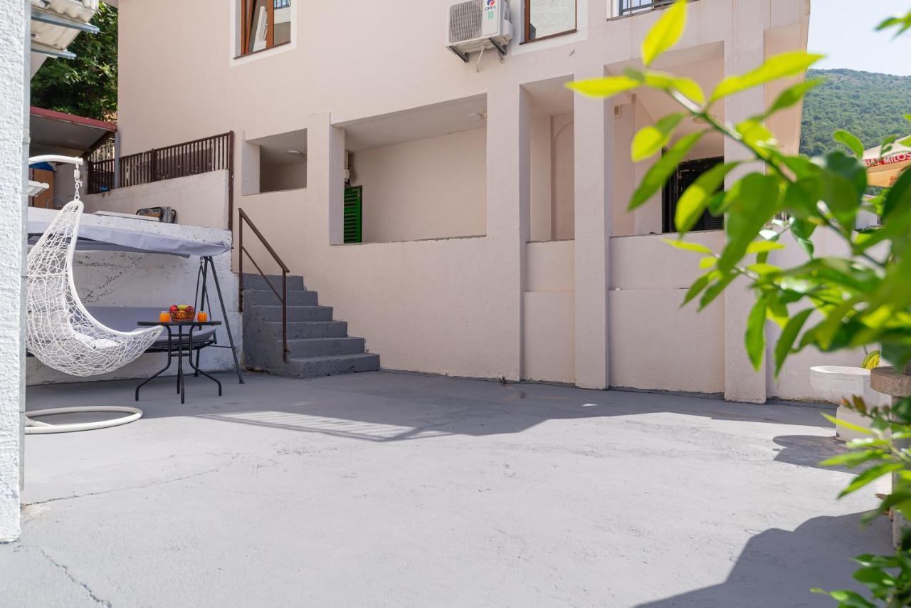 Apartments Vjera Petrovac na moru Exterior foto