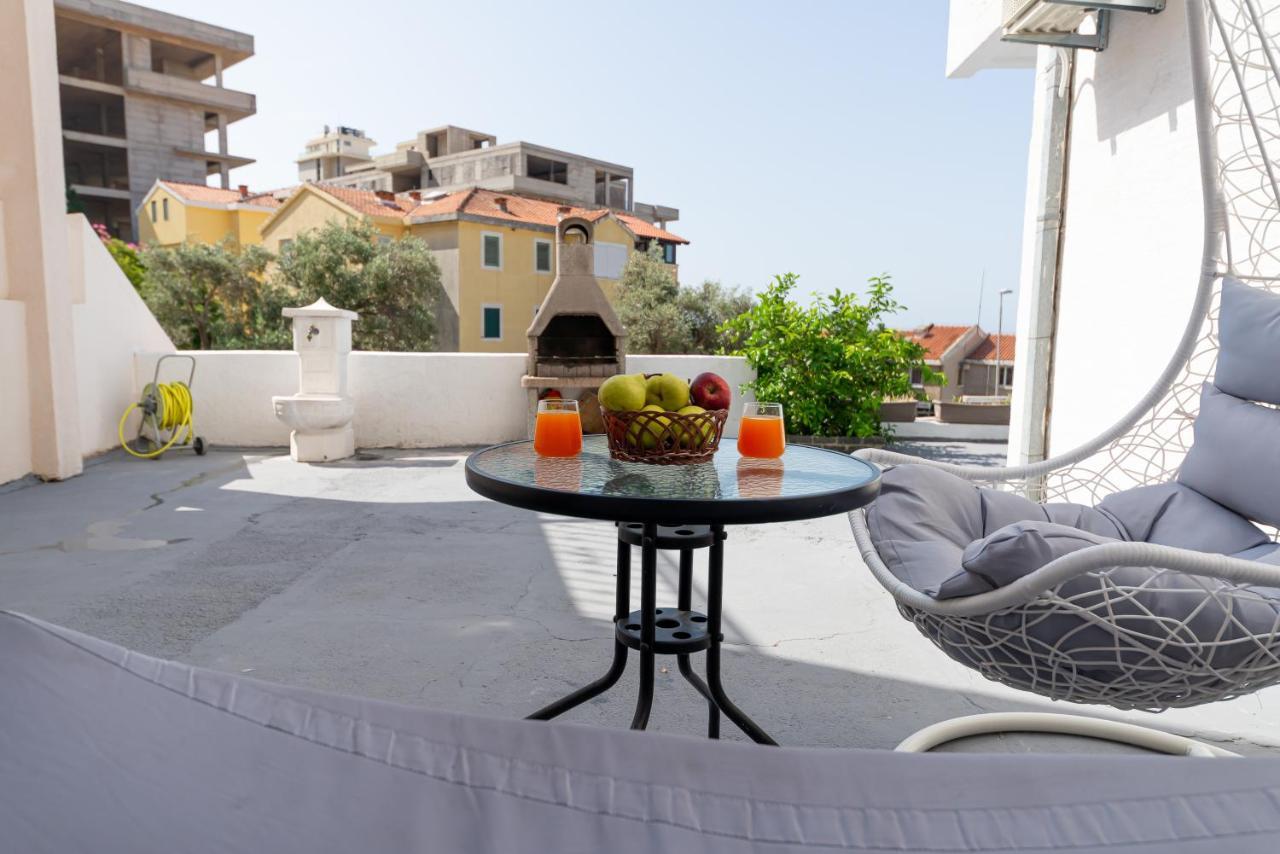 Apartments Vjera Petrovac na moru Exterior foto