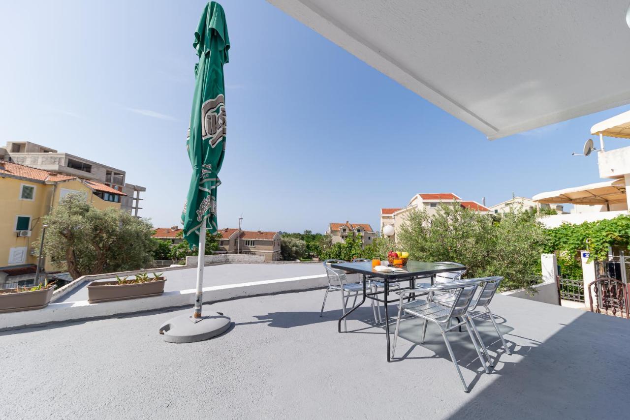 Apartments Vjera Petrovac na moru Exterior foto