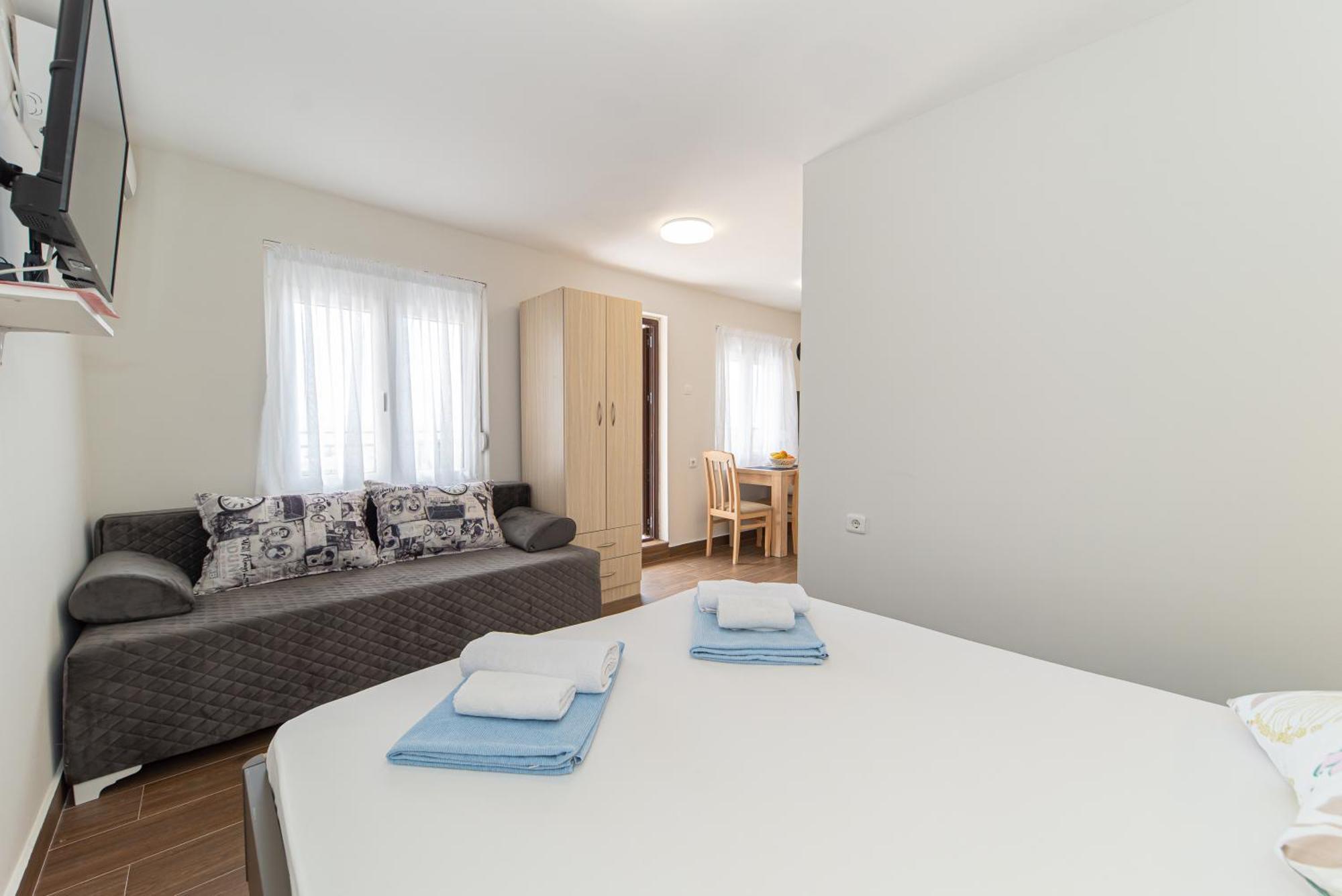 Apartments Vjera Petrovac na moru Exterior foto