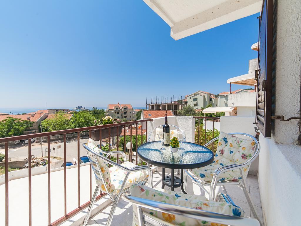 Apartments Vjera Petrovac na moru Exterior foto