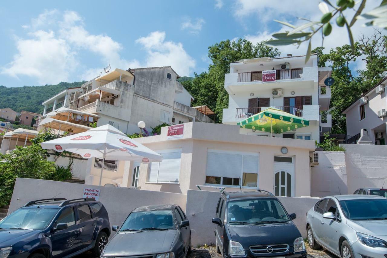 Apartments Vjera Petrovac na moru Exterior foto